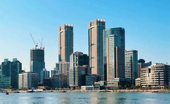 北外灘來福士：18萬平米甲級辦公空間，尊享黃浦江全景辦公新紀(jì)元