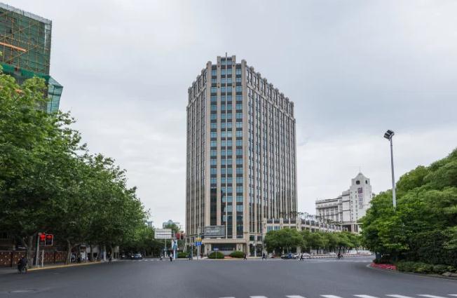 寶華·越商大廈：靜安核心，重塑商務(wù)體驗(yàn)，甲級(jí)寫字樓新標(biāo)桿